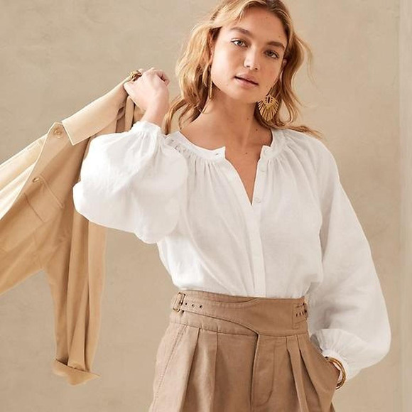 Banana Republic Long Sleeve Button Up Volume Blouse White NWT - Picture 1 of 12